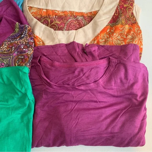 Bundle of 6 t-shirt dresses for women, med/Lrg Multi Colored.  Lite Weight.  L/S - Picture 6 of 6
